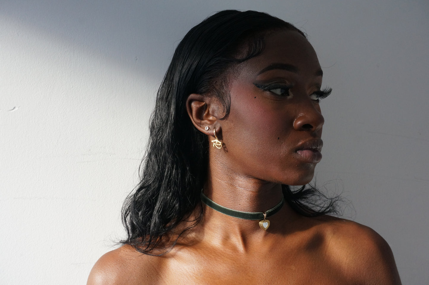 Antique Heart Stretch Black/Green Velvet Choker / Gold Silver Velvet Choker