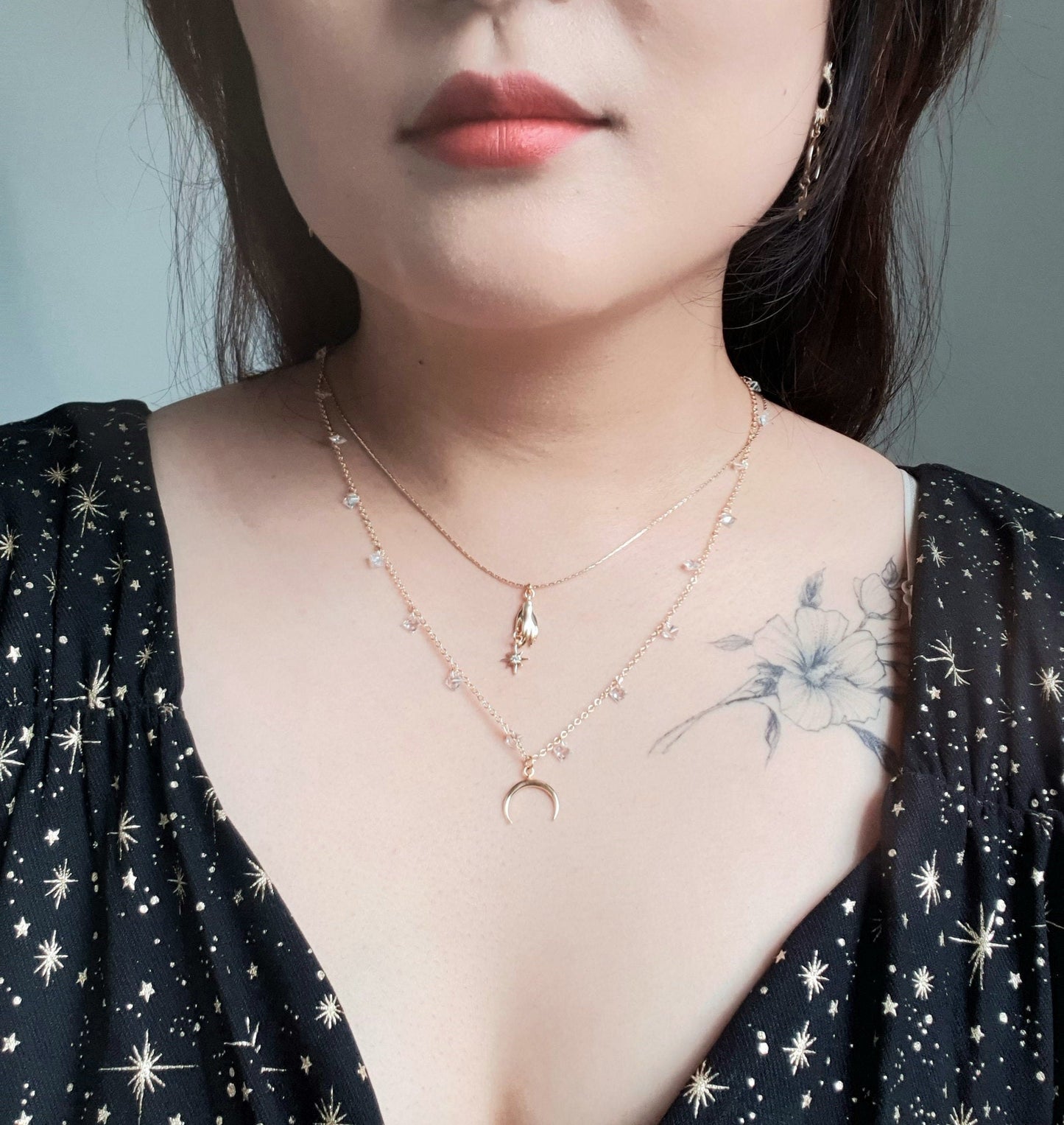 Dainty Gold/Silver Tarot Hand and Star Necklace