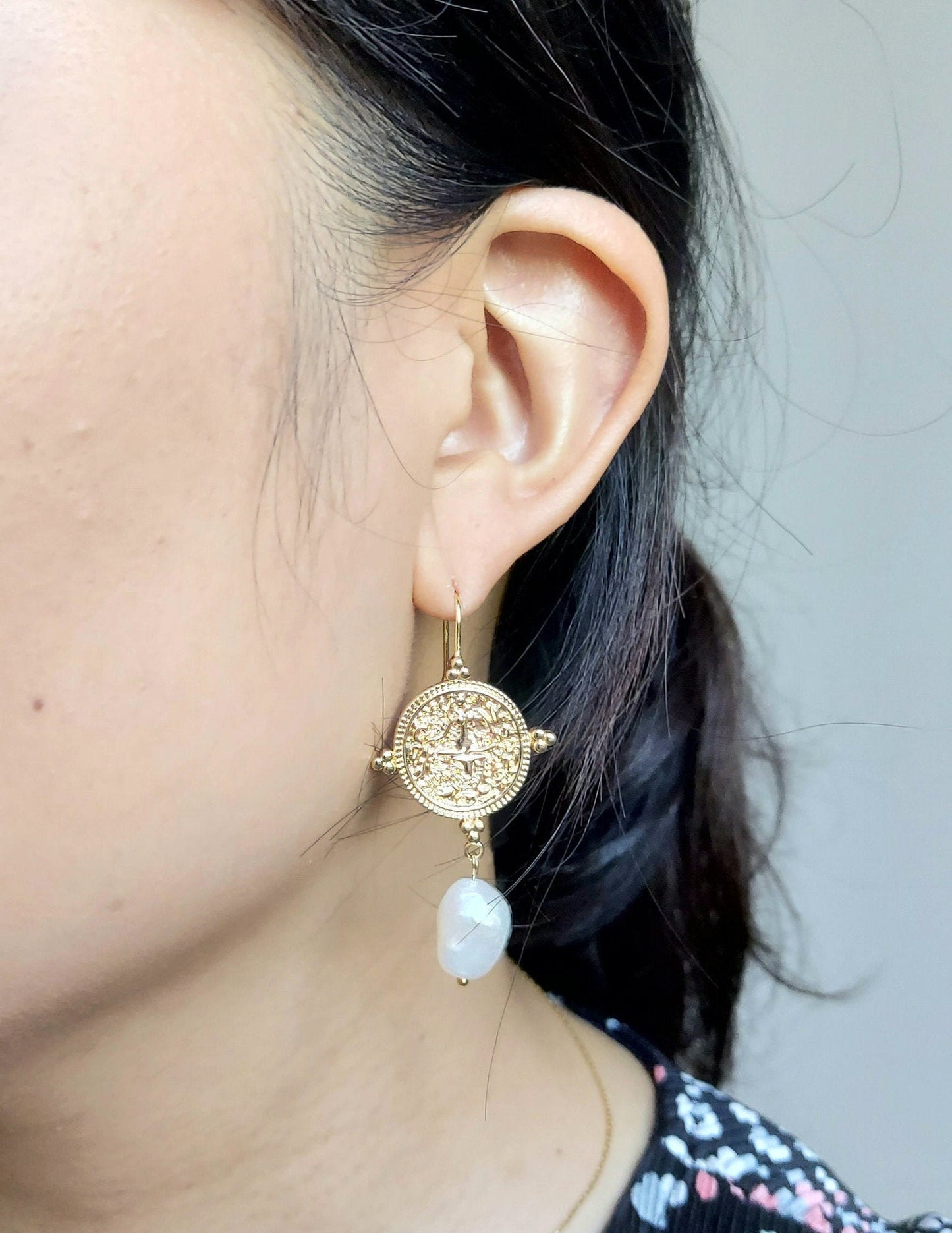 El Dorado Antique Gold Coin and Baroque White / Black Pearl Earrings / Boho Pearl Earrings