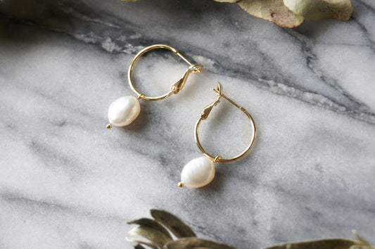 18k Gold Plated Hoop Baroque Pearl Earrings / Minimalist Pearl Earrings