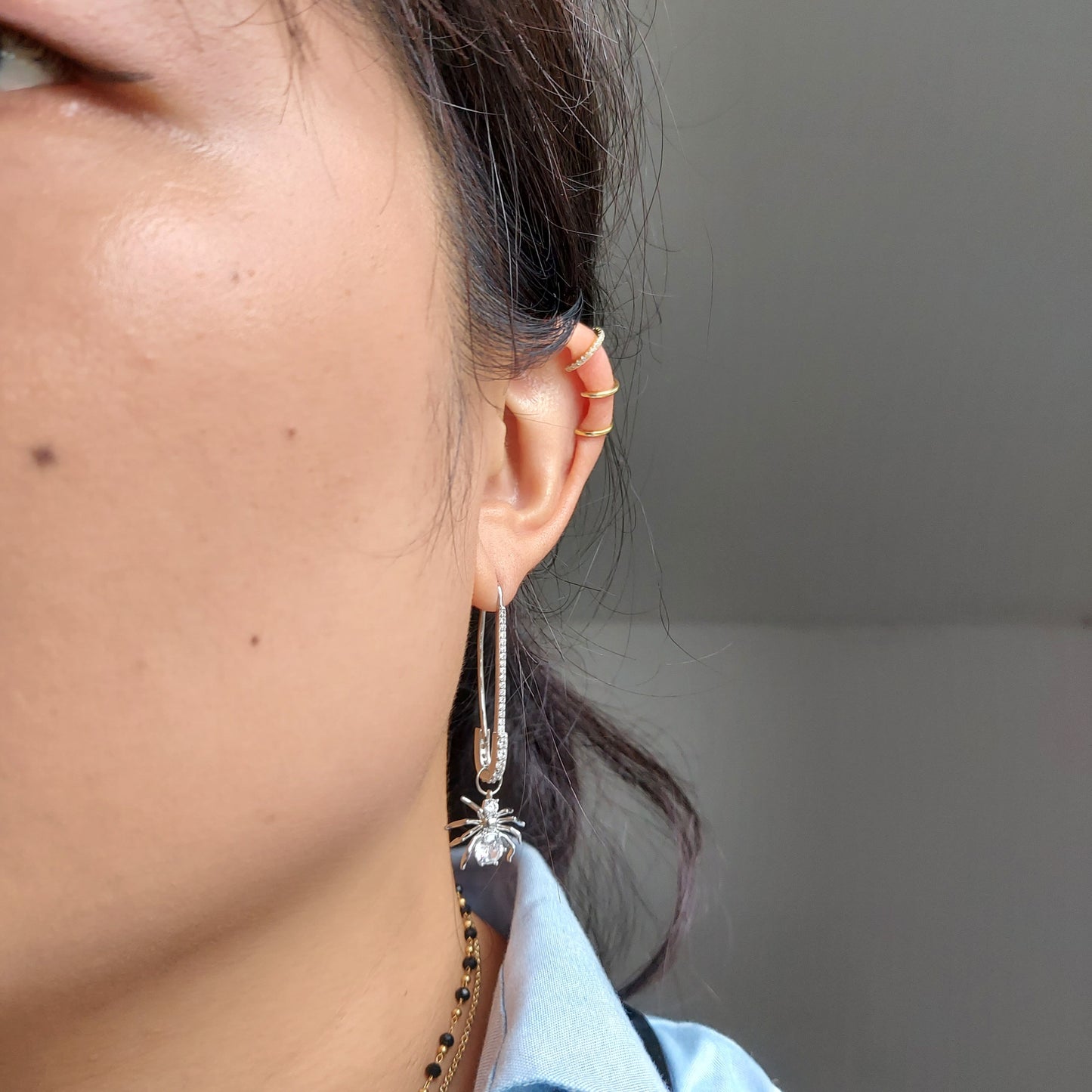ARACHNO Safety Pin and Spider Earrings (Gold/Silver)