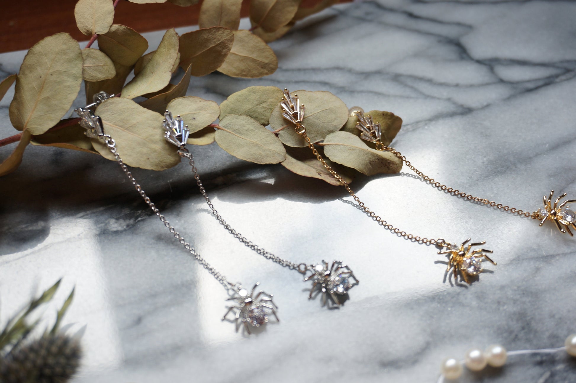 ARAGOG Gold/Silver Spider Dainty Chain Drop Earrings