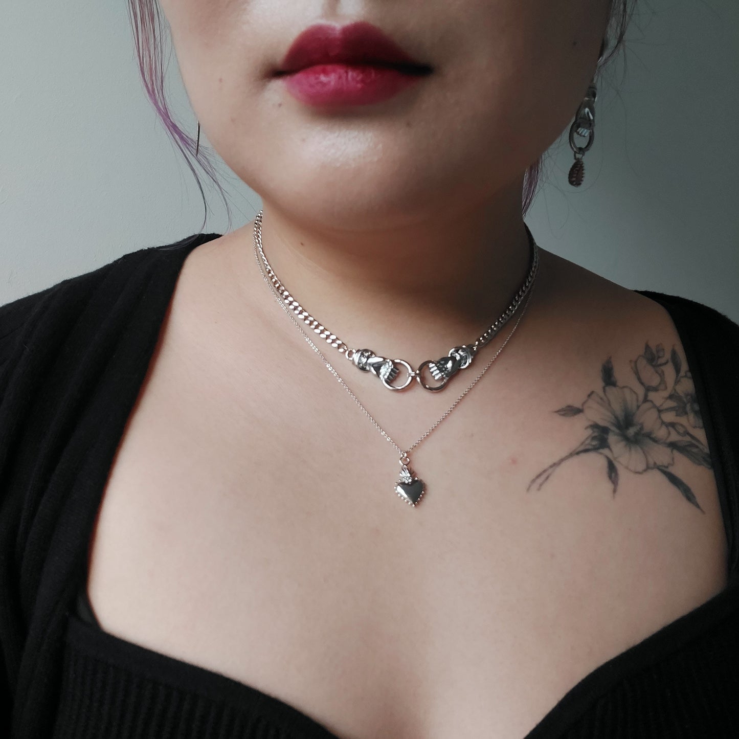 HAND IN HAND Silver Chunky Chain Necklace