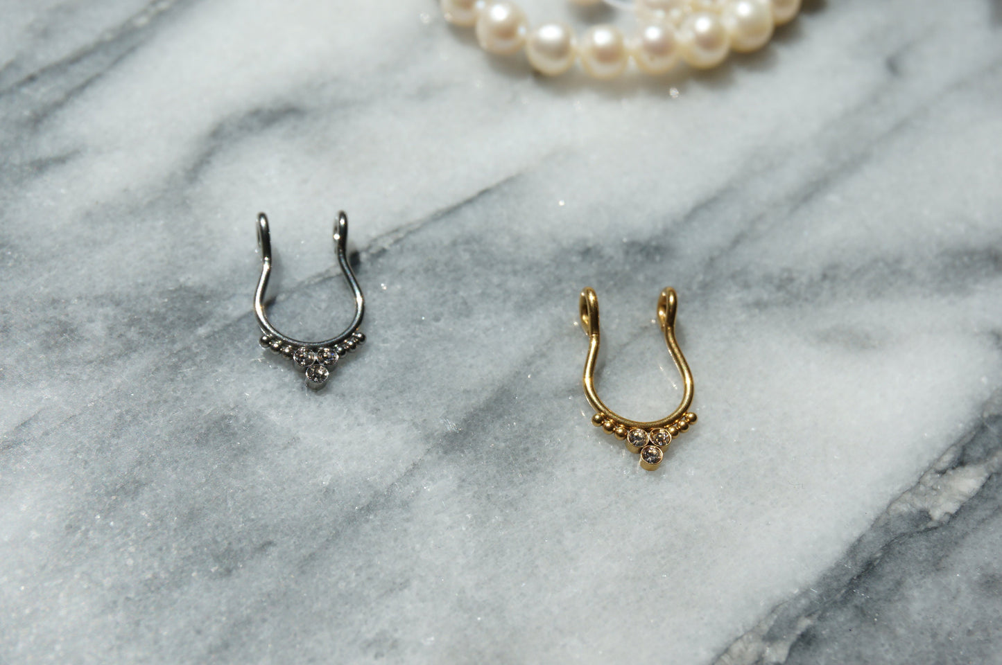 Triple Gem Septum Clip On Piercing / Teardrop Septum Clip On / Fake Piercing