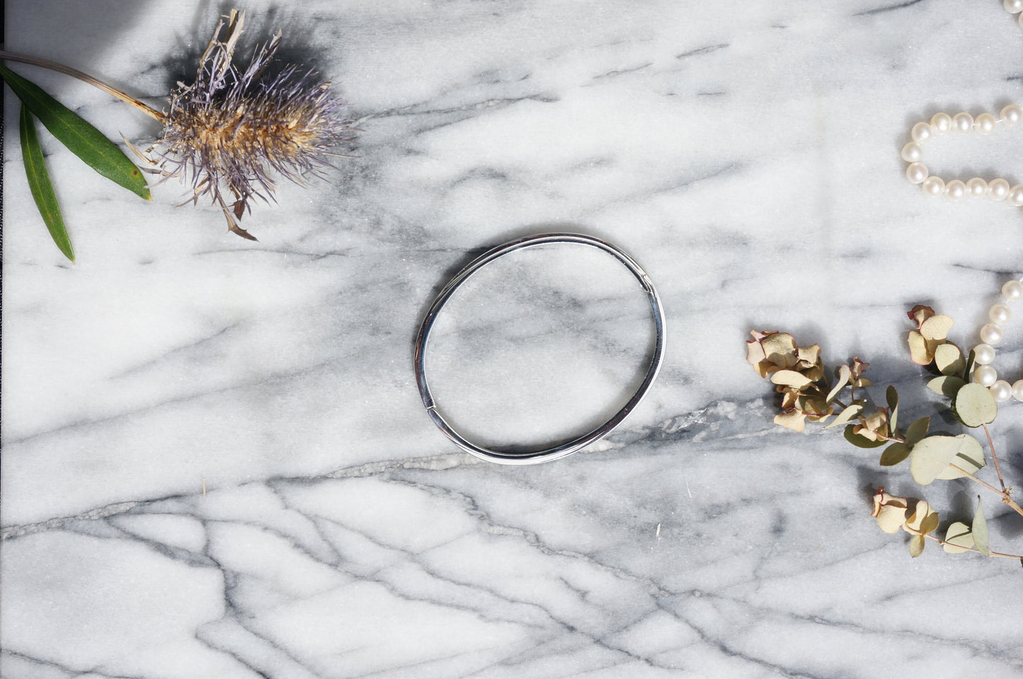 Minimal Silver / Gold Hinge Close Bangle / Bracelet