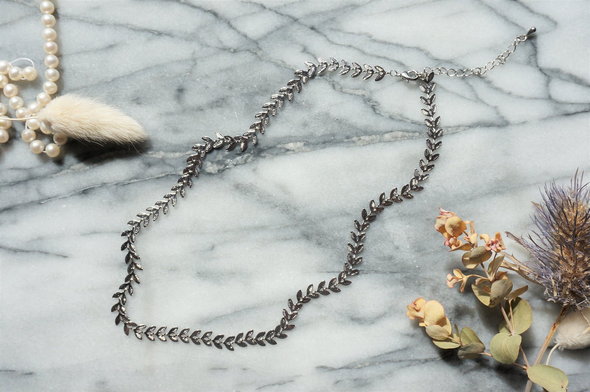 Gold / Silver Leaf Chain Necklace / Gold Silver Choker / Leaf Necklace