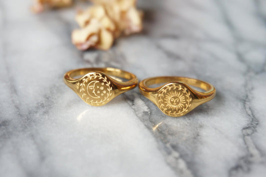 HAND-PICKED Teardrop Baroque Pearl and hand Hoop Earrings / Freshwater Pearl Unique Hoop Earrings