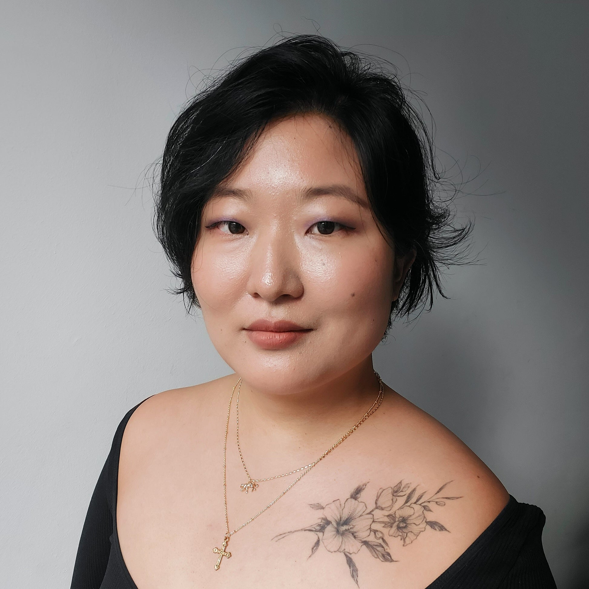 CROSS Antique Necklace in Gold / Silver