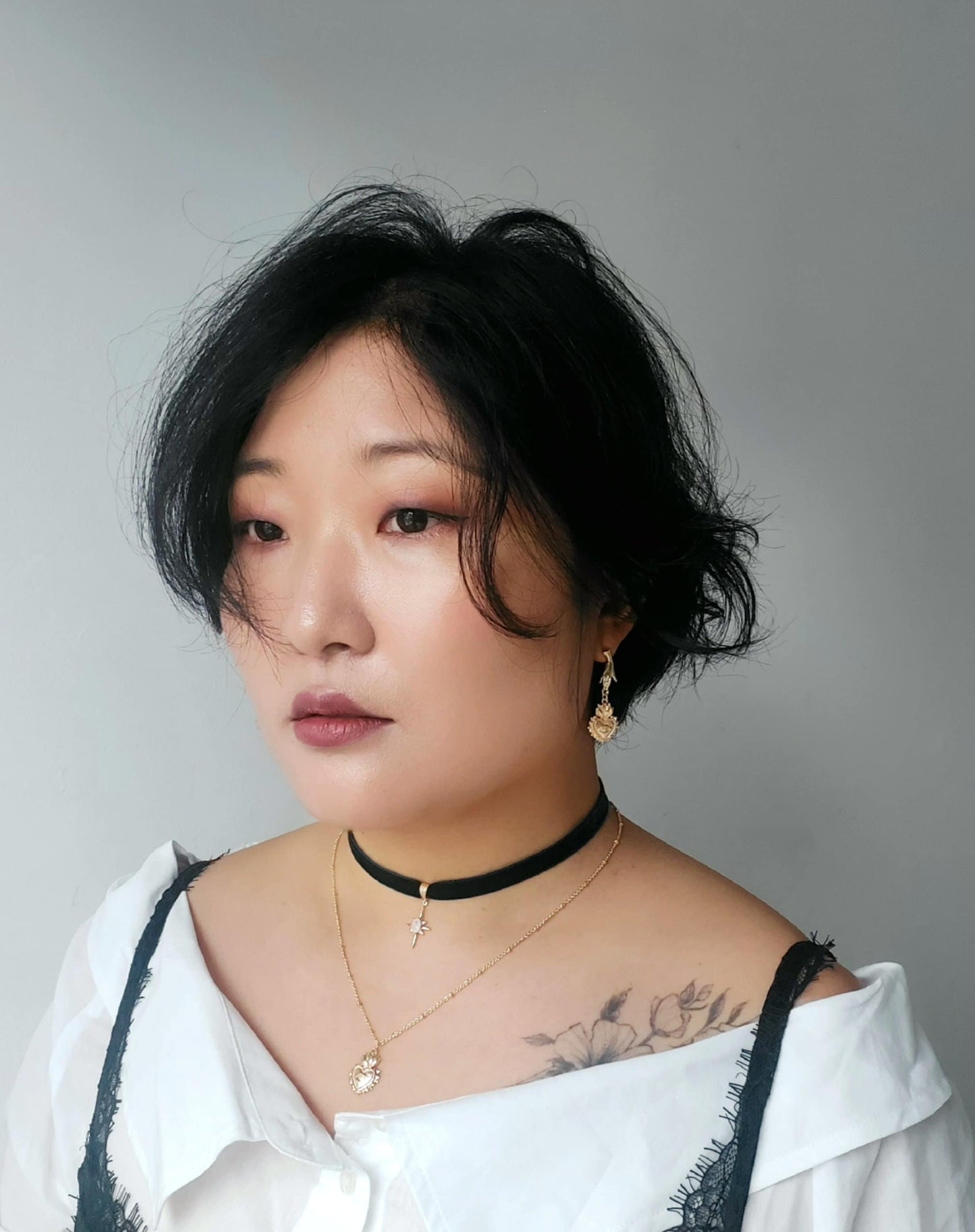 North Star Moonstone and Black / Deep Blue Stretch Velvet Choker/ Black