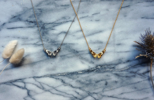 PROMISE Hand Holding Hand Gold / Silver Plated Chain Necklace