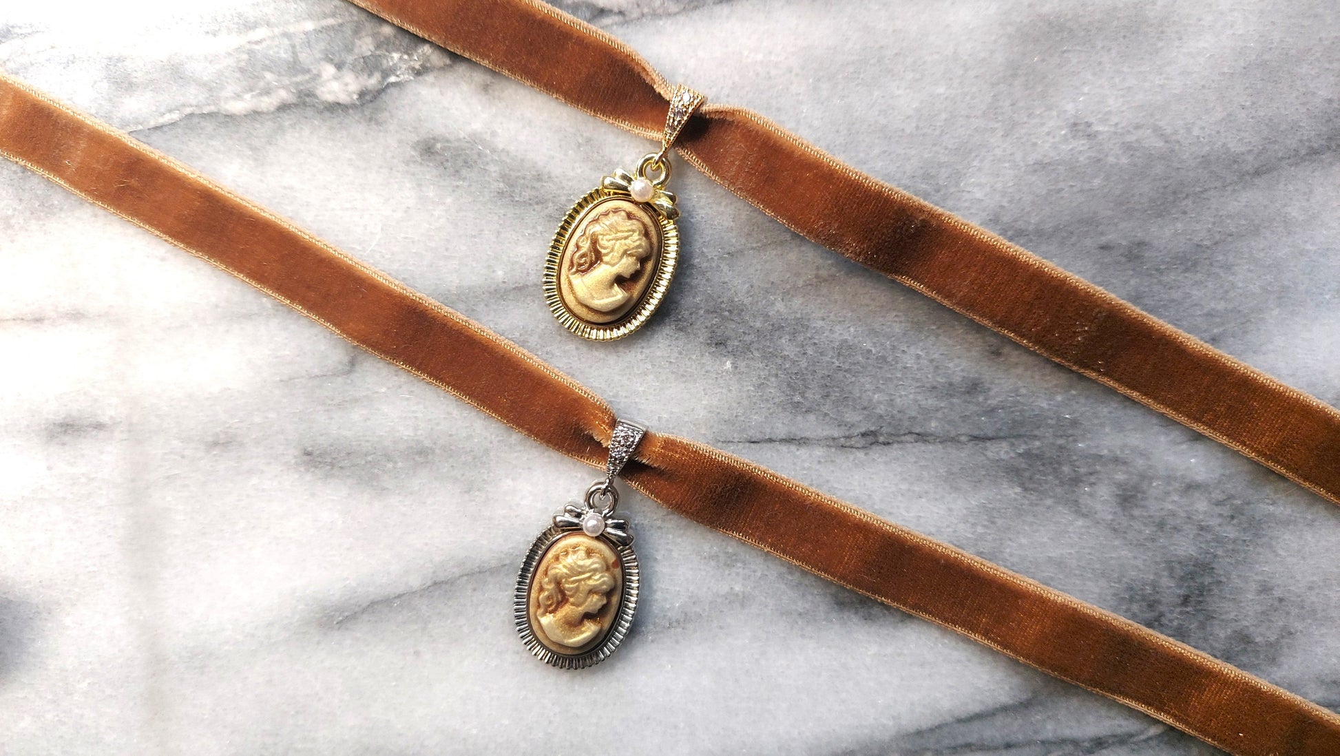 CAMEO- Ochre brown Stretch Velvet Choker with Portrait Pendant in Gold / Silver / Dark Academia Choker