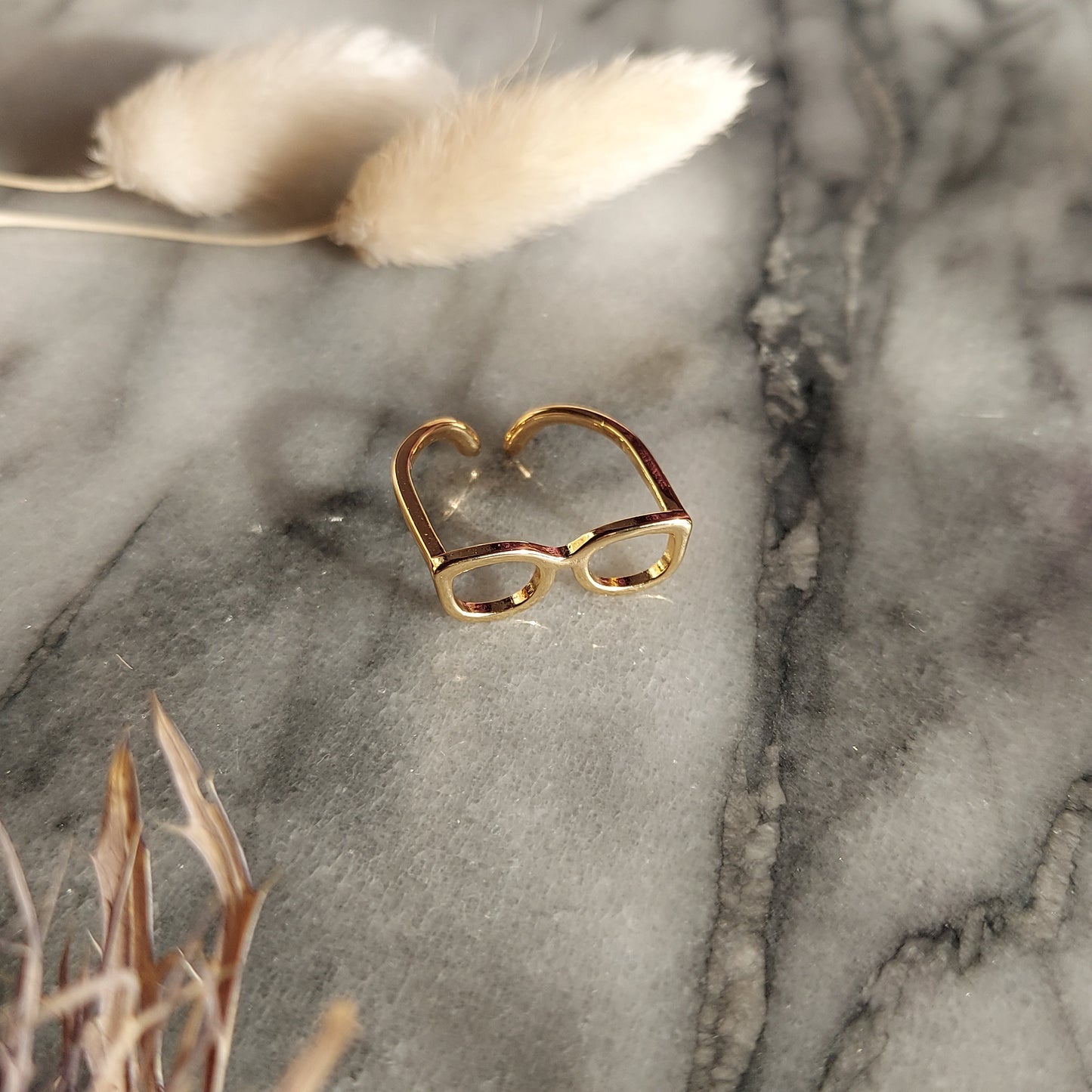 MIRANDA Gold Glasses Adjustable Ring
