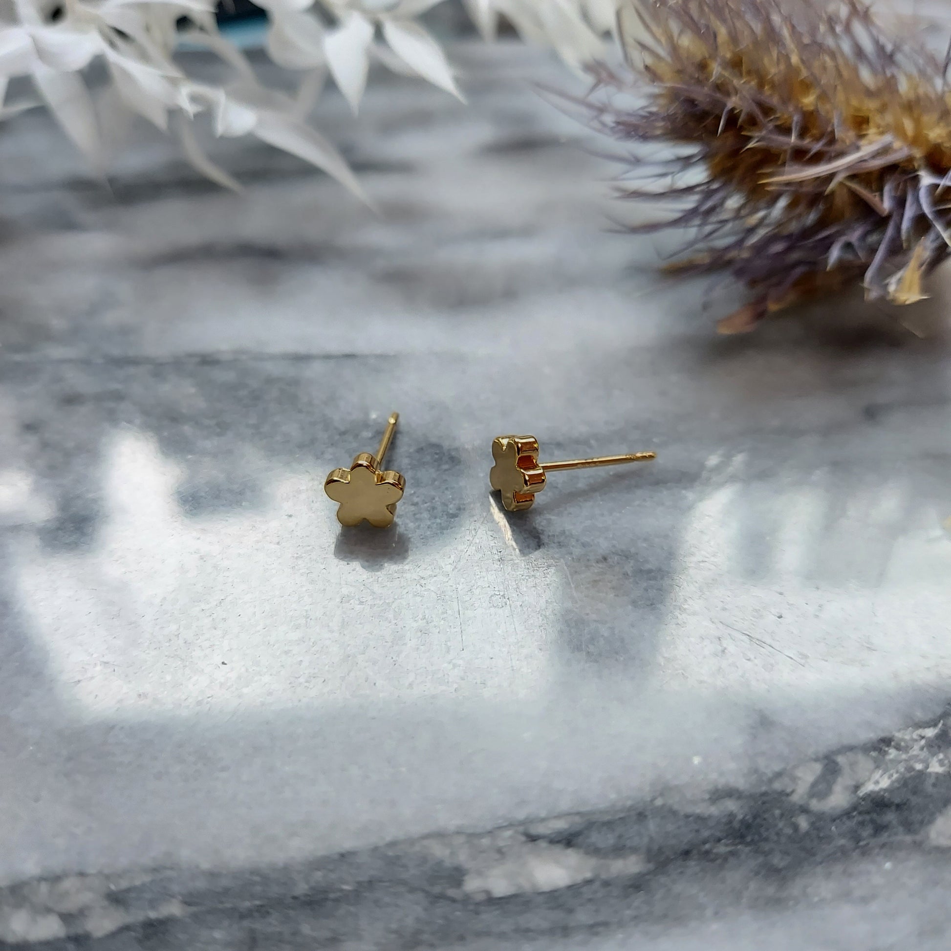 Dainty Minimal Gold Flower Stud Earrings