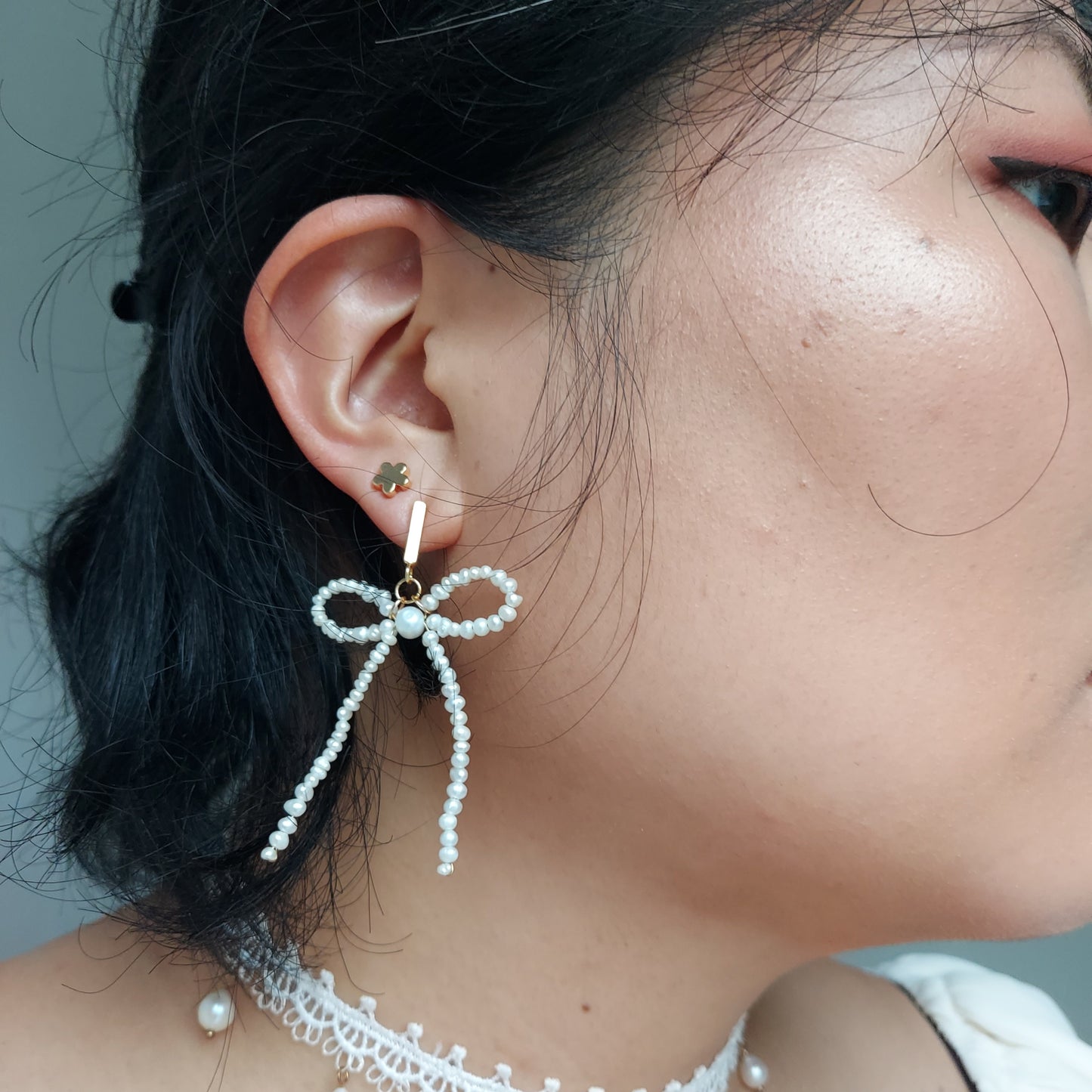 Dainty Minimal Gold Flower Stud Earrings