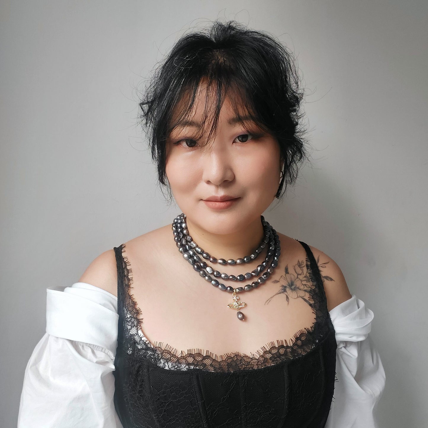 VICTORIA Three Layer Pearl / Black Pearl Necklace / Three Row Pearl Drop Choker