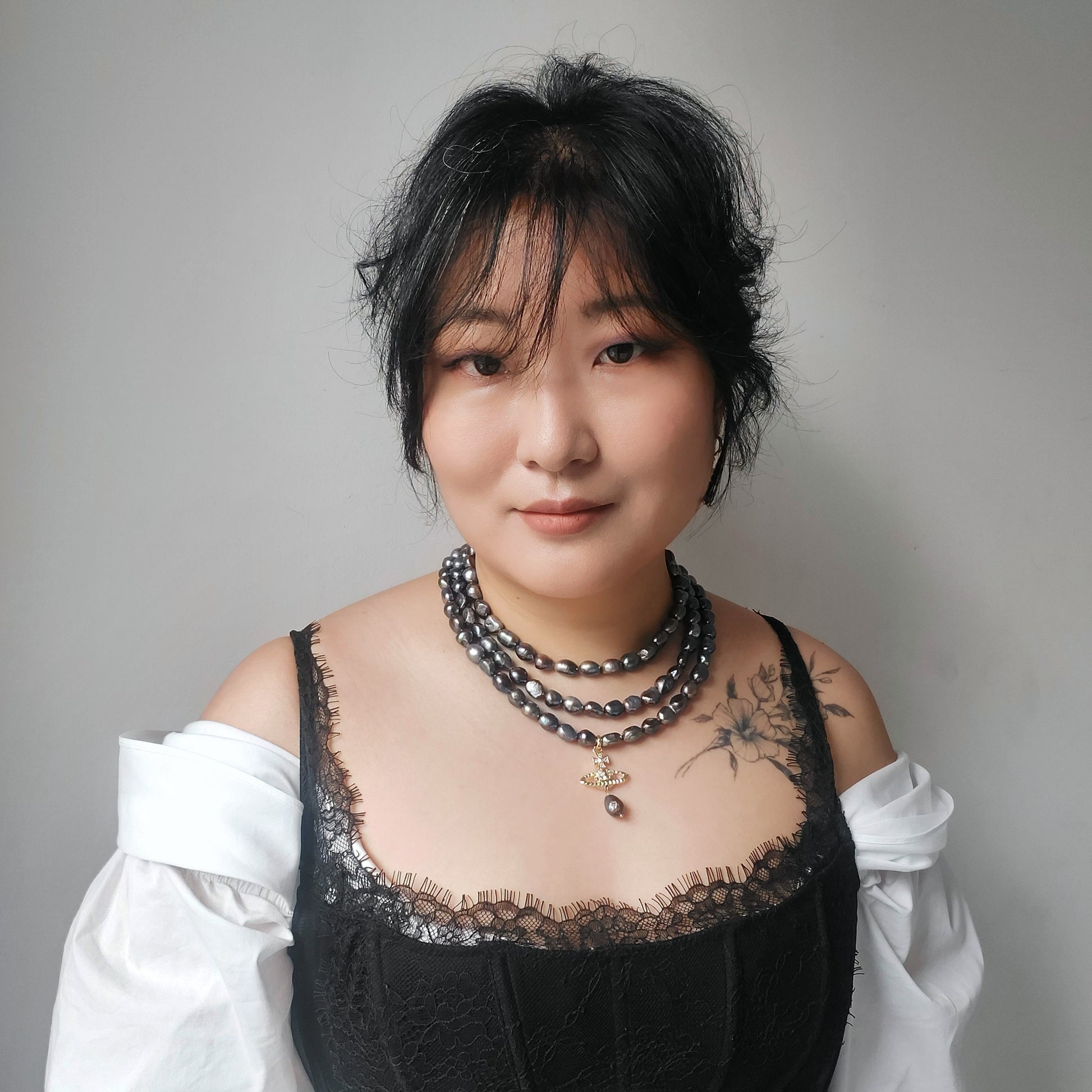 VICTORIA Three Layer Pearl / Black Pearl Necklace / Three Row Pearl Drop Choker