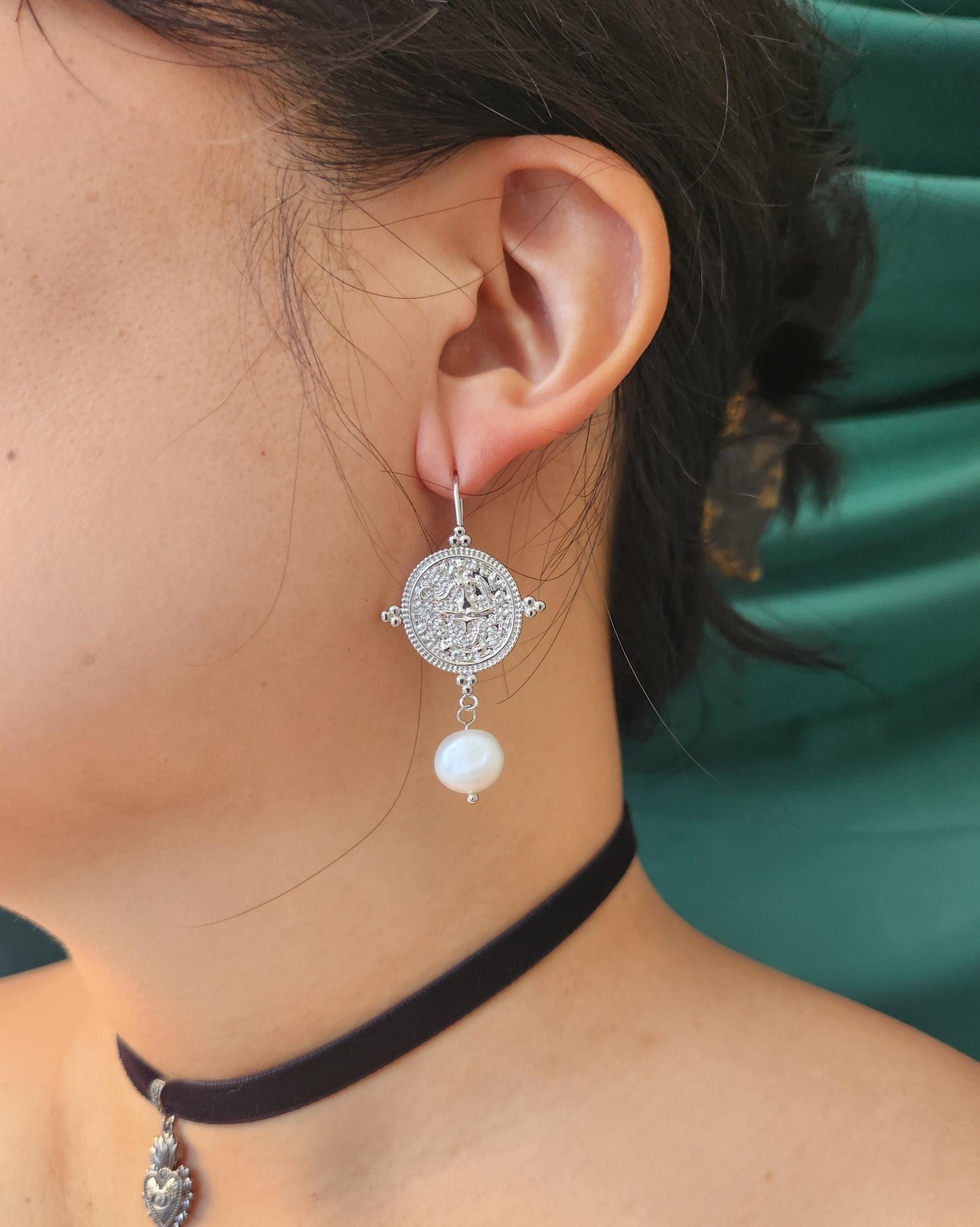 El Dorado Antique Silver Coin and Baroque White / Black Pearl Earrings / Boho Pearl Earrings
