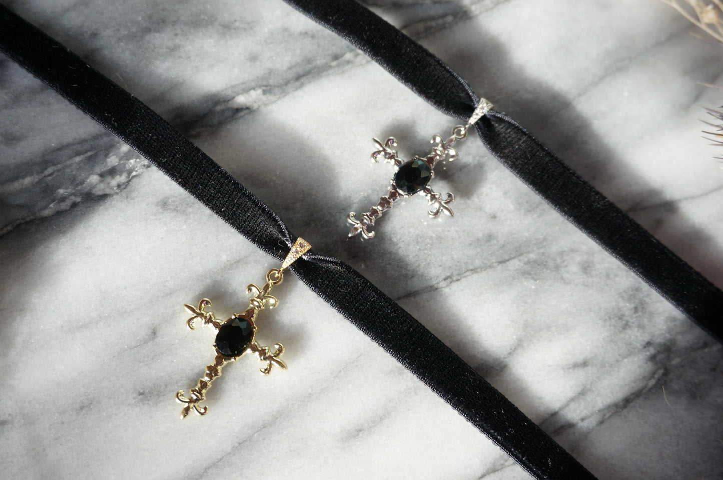 Edith Gold / Silver Black Velvet Choker