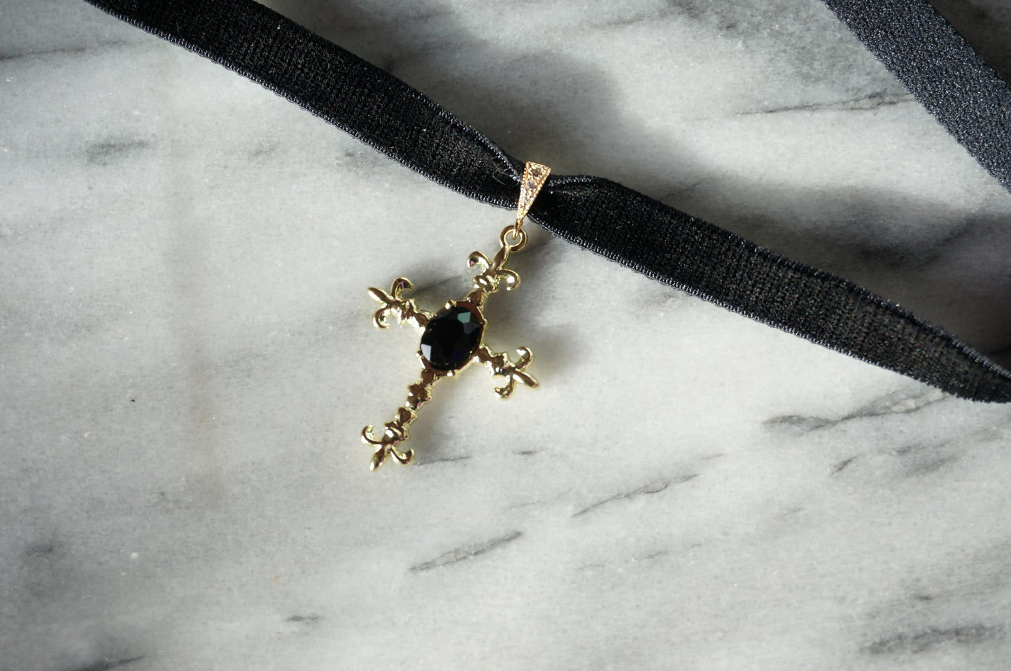 Edith Gold / Silver Black Velvet Choker