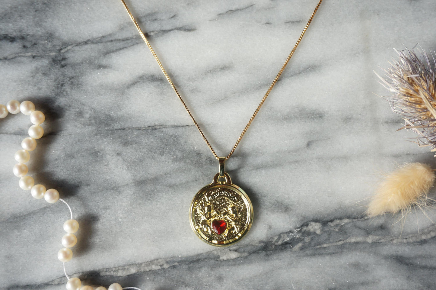 Il Bat Pour Toi, 18k Gold Plated Vintage French Medal Necklace / My Heart Beats For You Medal