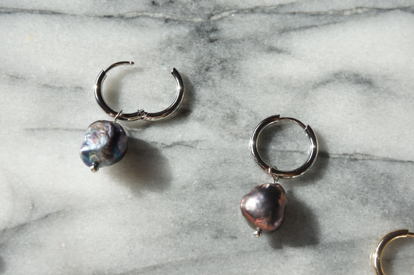 Minimal baroque white/black pearl hoop earrings/ gold and silver plated pearl earrings