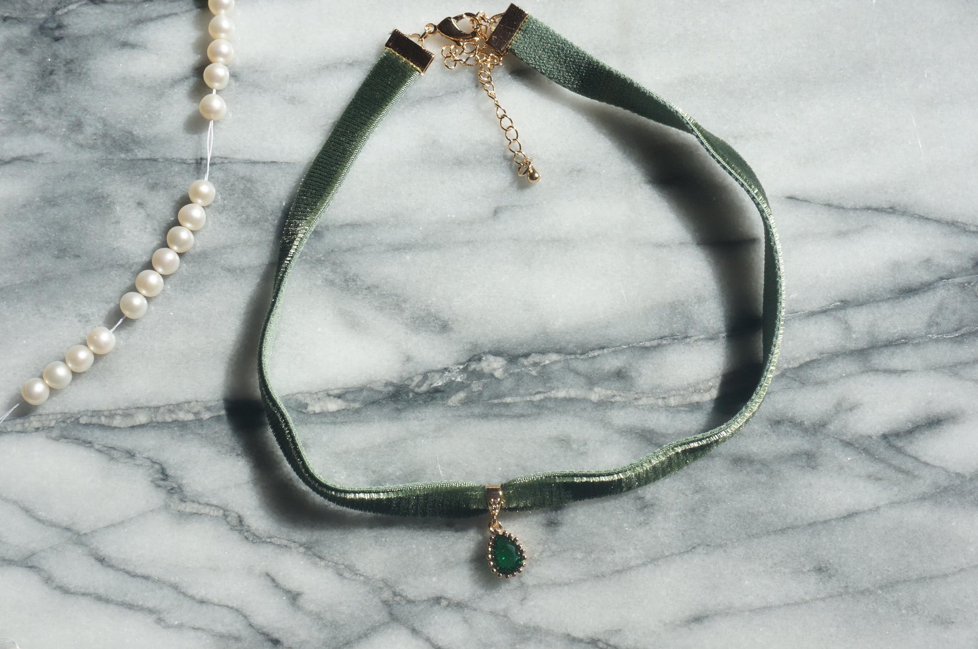 IVY Green Teardrop and Burgundy/Black Stretch Velvet Choker