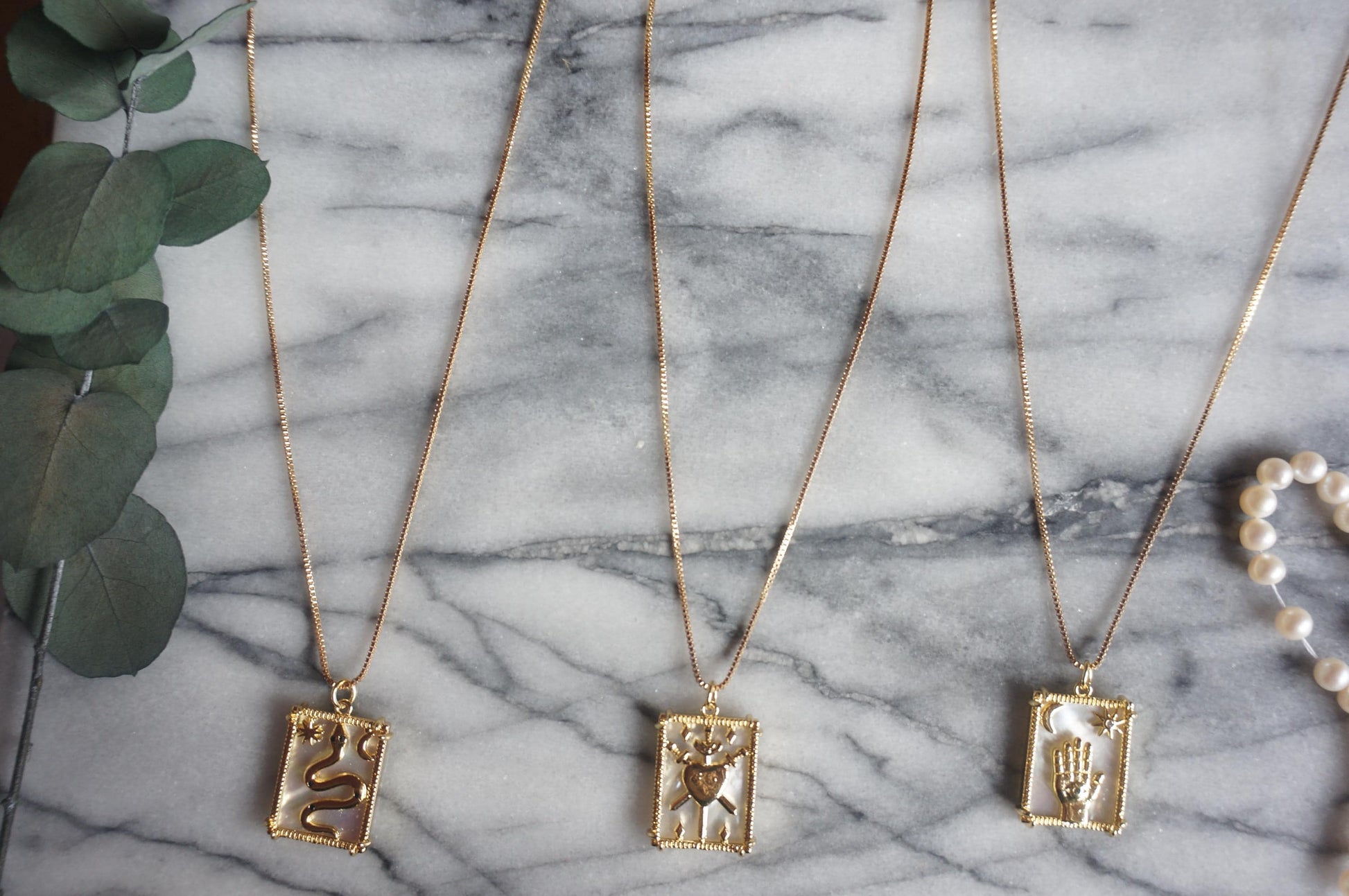 Gold Tarot card mother of pearl necklaces / Three of swords/ The Snake/ The fortune