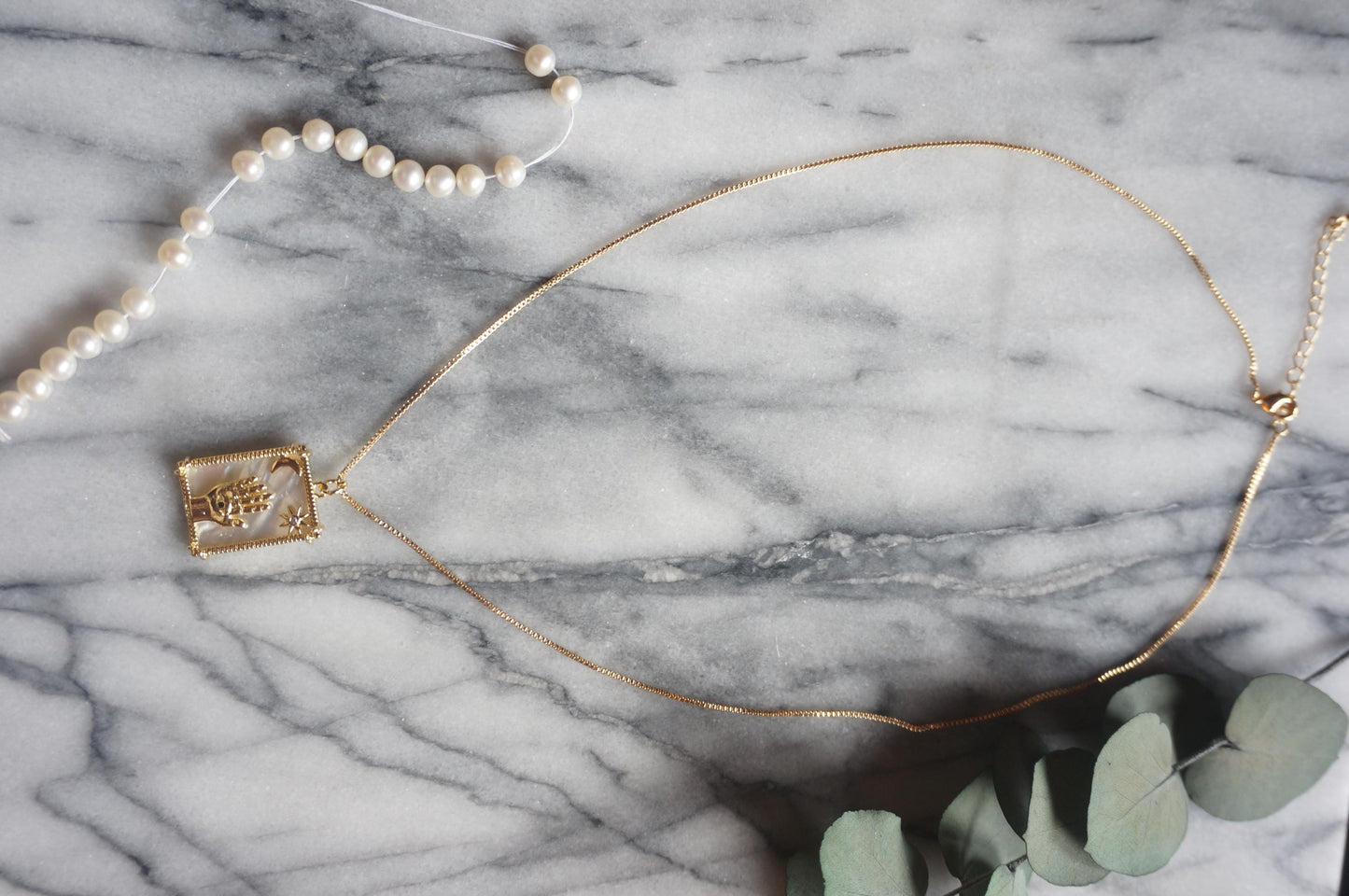 Gold Tarot card mother of pearl necklaces / Three of swords/ The Snake/ The fortune