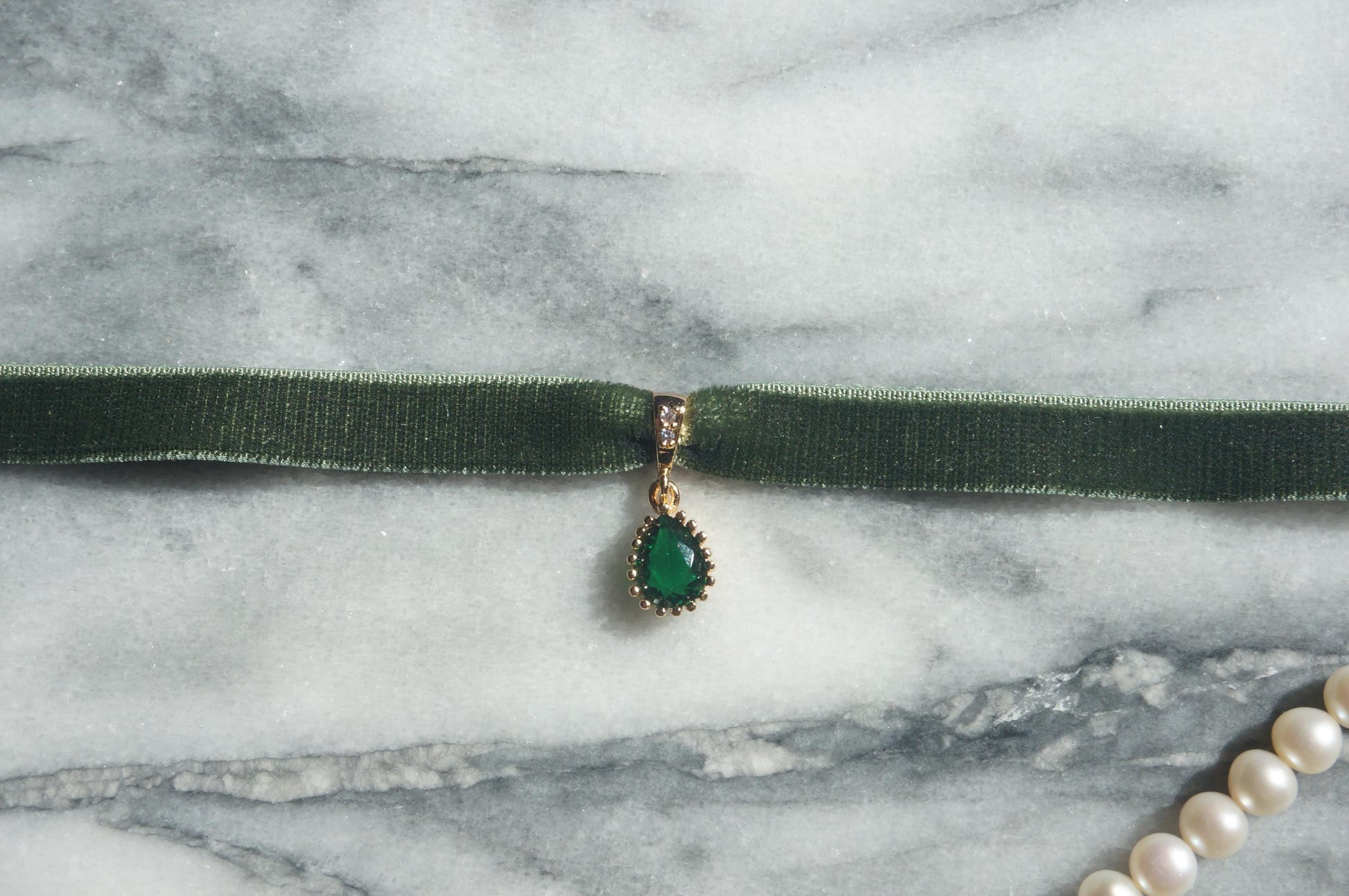 IVY Green Teardrop and Burgundy/Black Stretch Velvet Choker