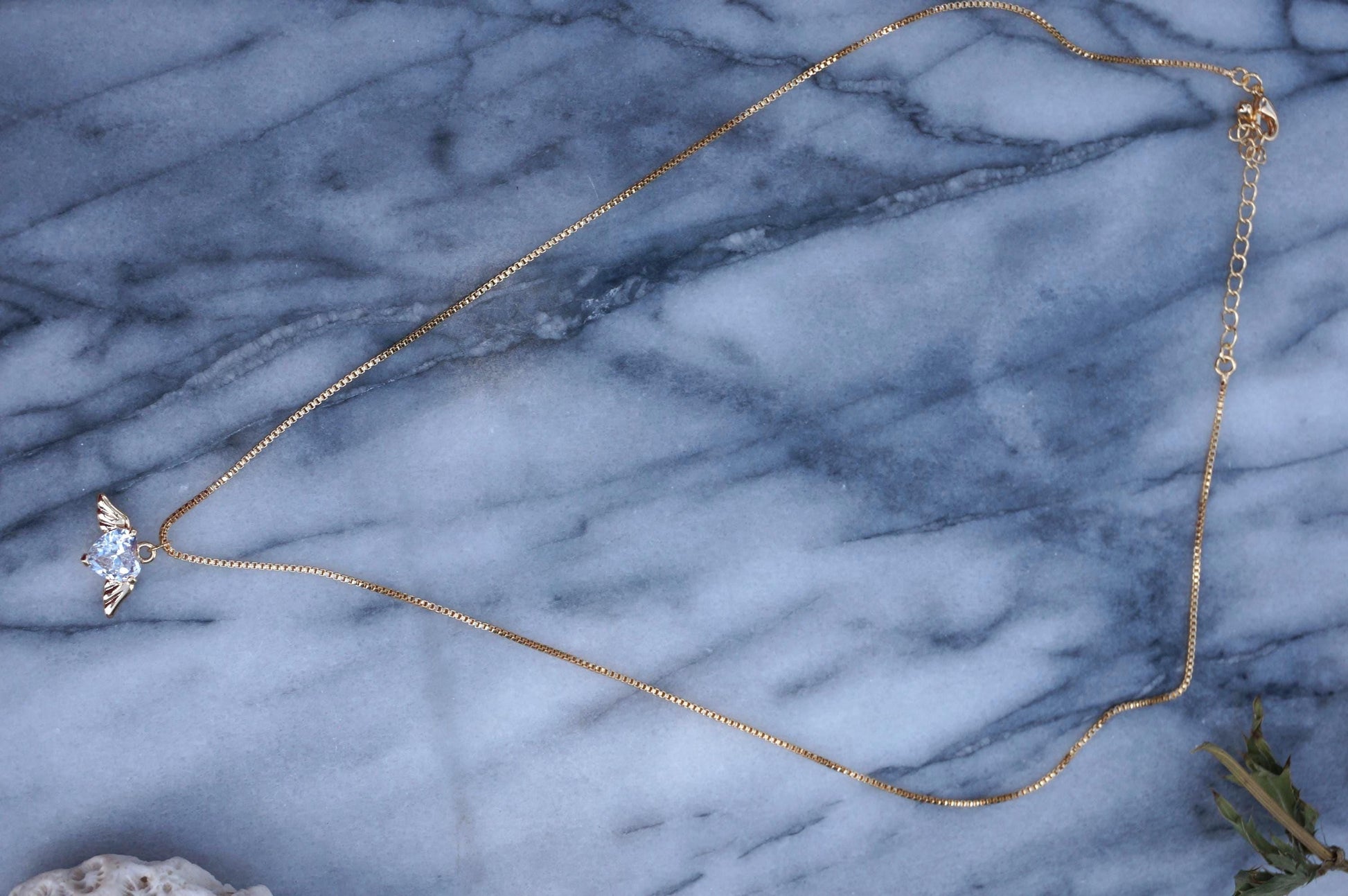 SERA Angel Gold Pendant Necklace