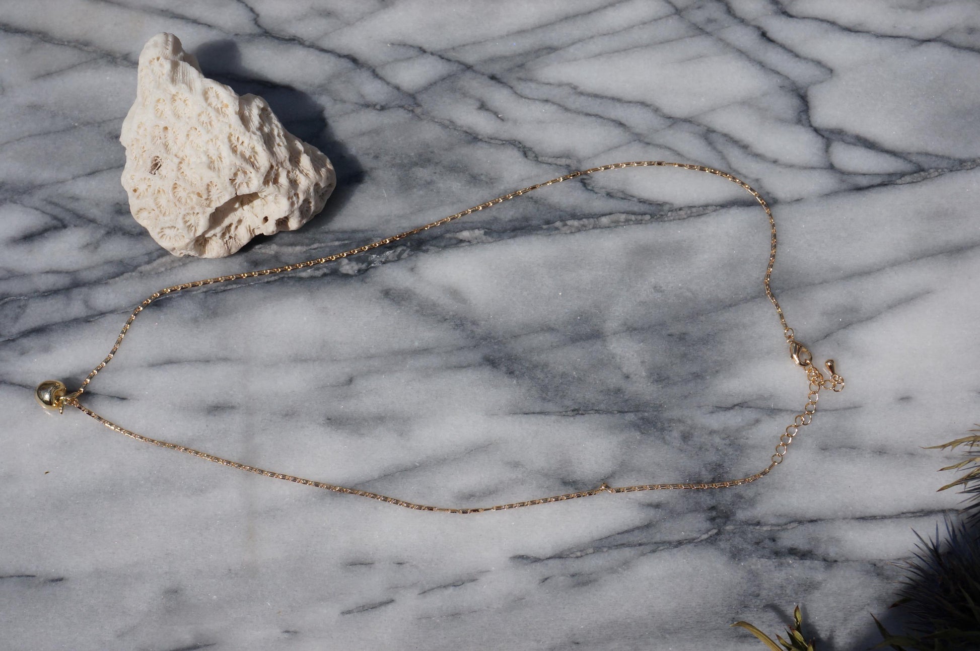 Mela Gold Pendant Necklace