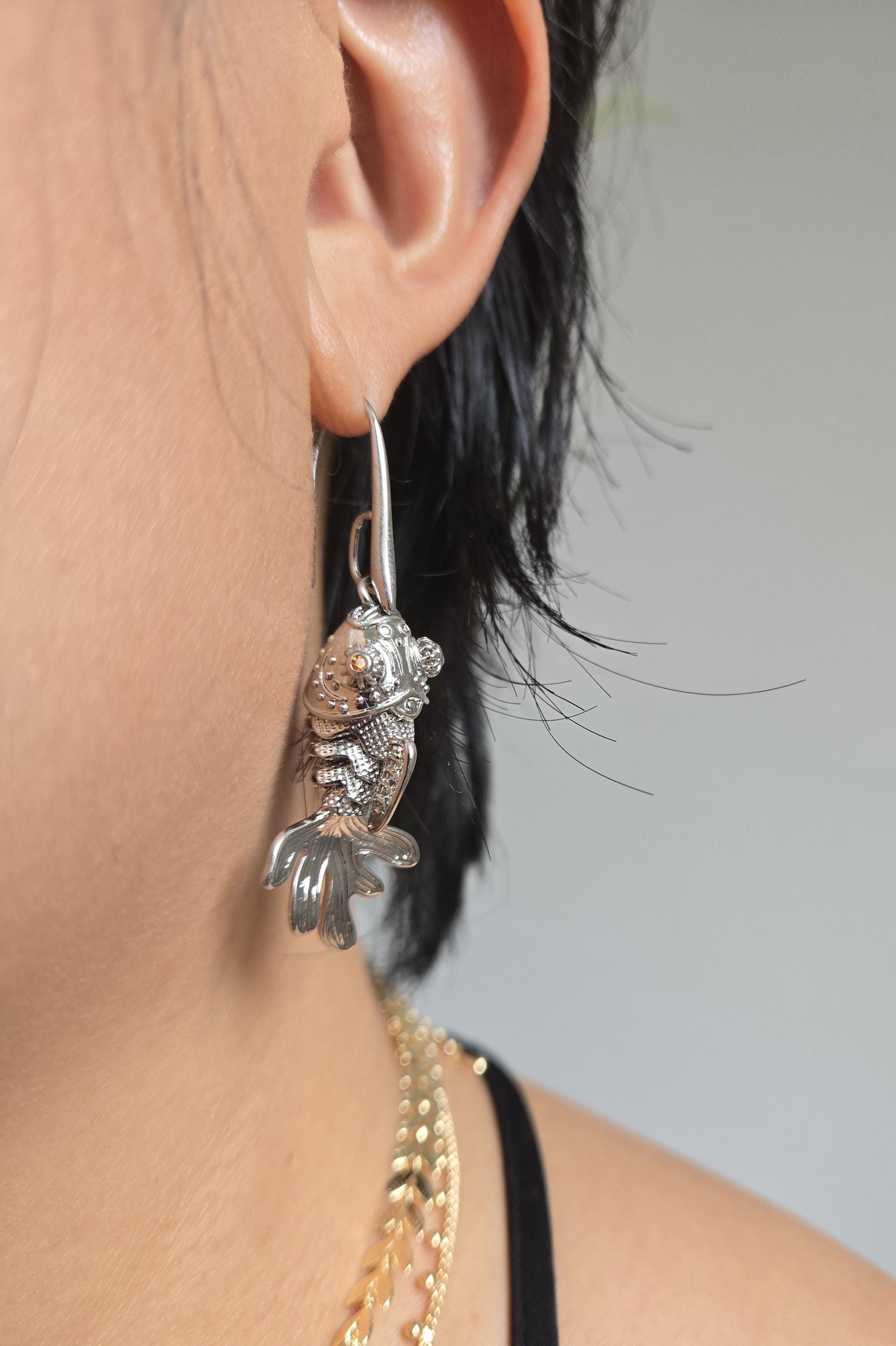 KINGYO Gold/Silver Moving Goldfish Earrings