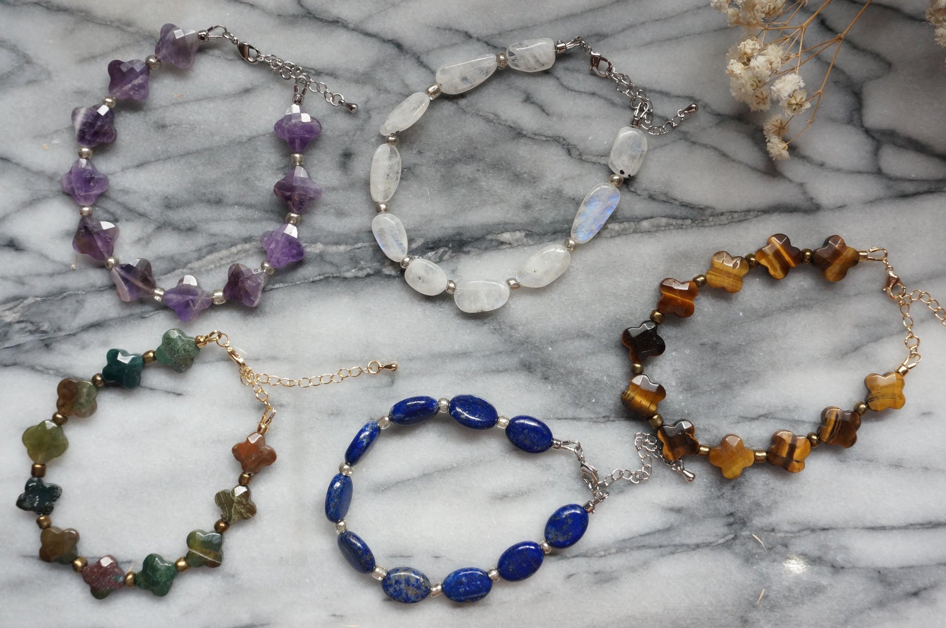 Semi-precious stone bead strand bracelets