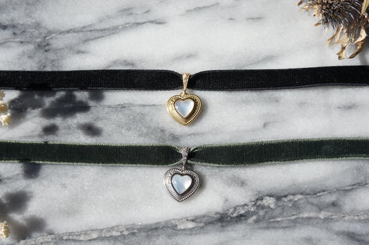 Antique Heart Stretch Black/Green Velvet Choker / Gold Silver Velvet Choker