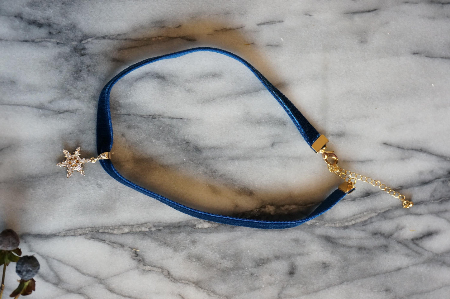 Velvet Snowflake Chokers Black/Navy / Gold Snowflake Stretch Velvet Choker