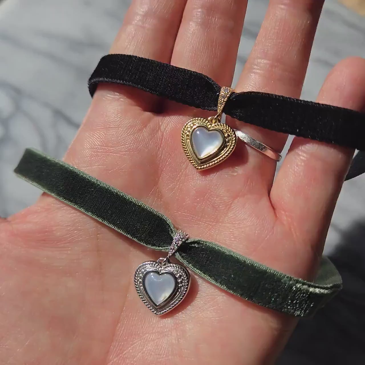 Antique Heart Stretch Black/Green Velvet Choker / Gold Silver Velvet Choker