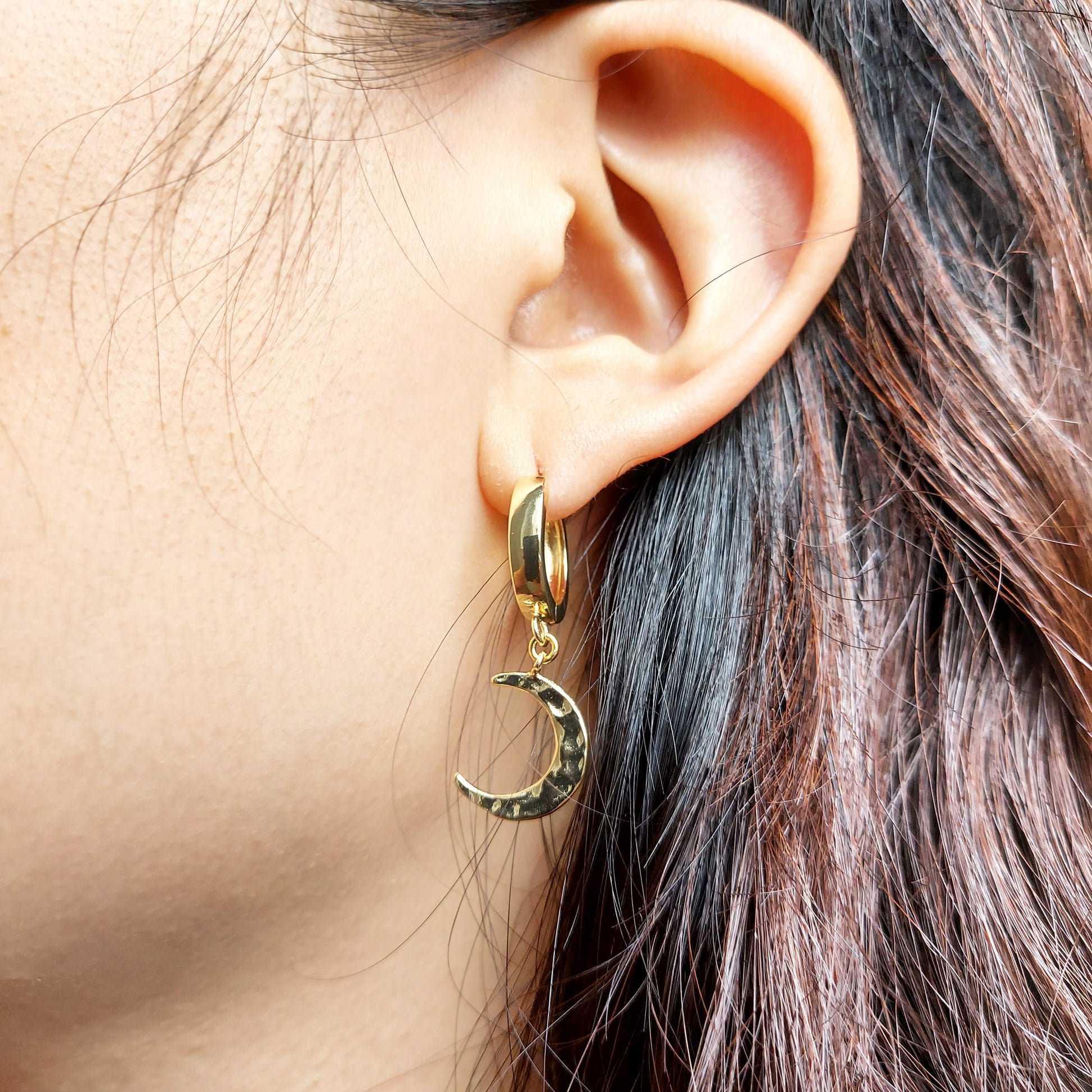 SOLSTICE Sun and Moon Mismatched Thick Gold Huggie Hoop Earrings in Gold/Silver