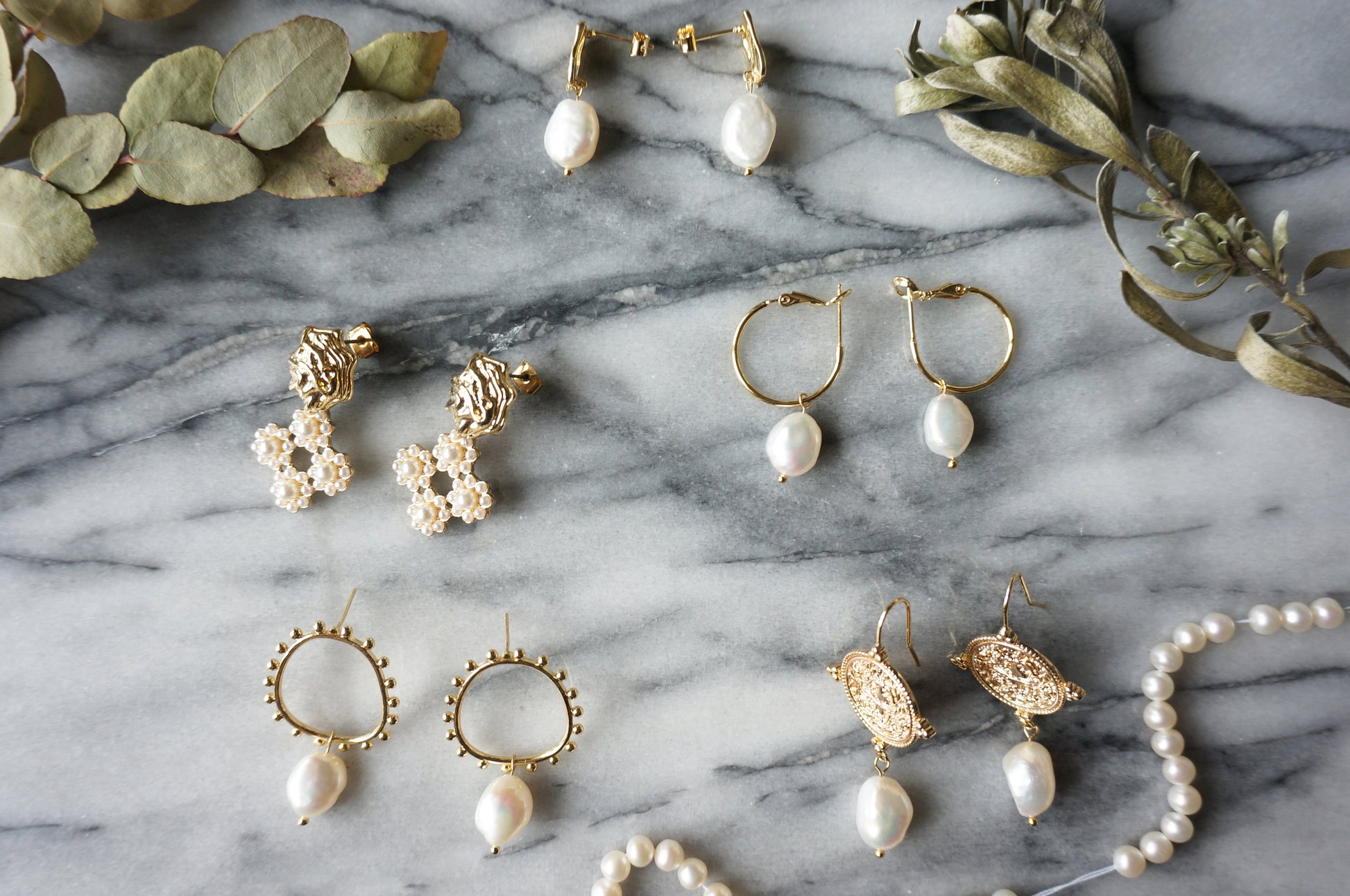 18k Gold Plated Hoop Baroque Pearl Earrings / Minimalist Pearl Earrings