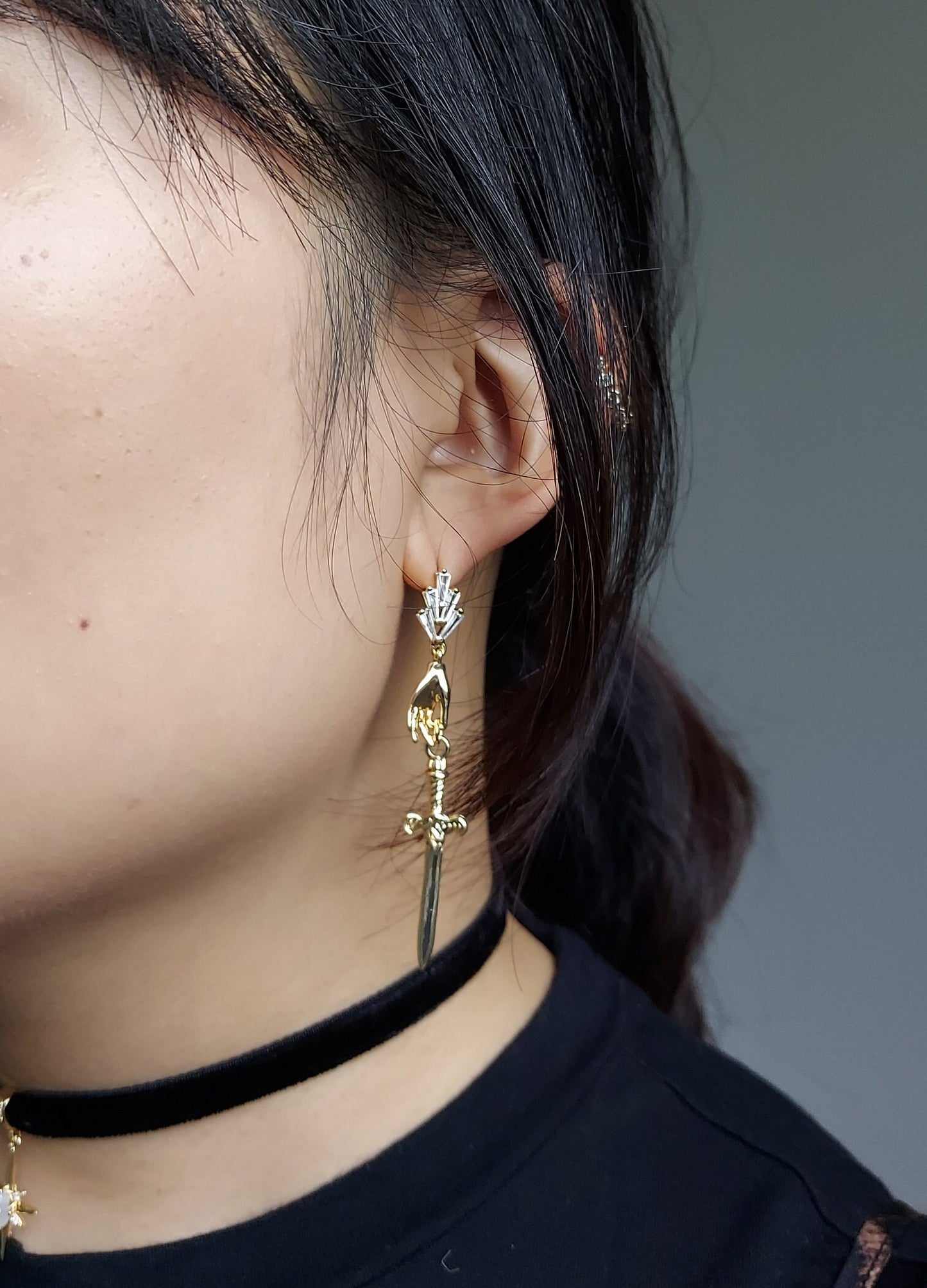 Gold/Silver/Gunmetal Queen of Swords Tarot Earrings / Dagger Earrings / Tarot hand earrings