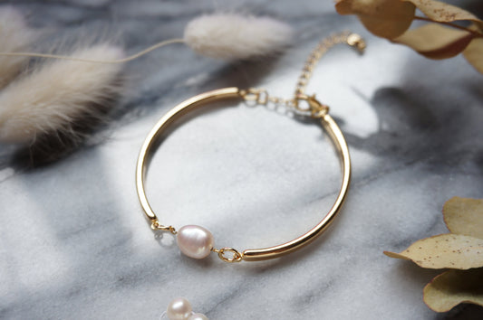 Minimal Gold/Silver Pearl bracelet / Gifts for Her