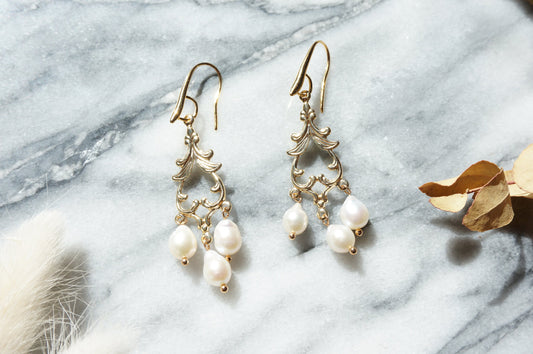 EDWINA Filigree Teardrop Freshwater Pearl Earrings / Bridal Pear Earrings
