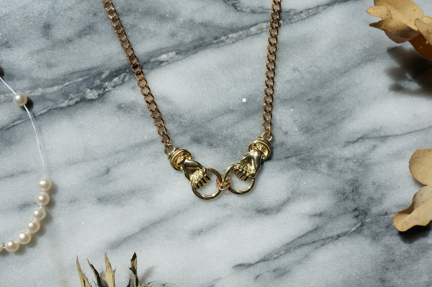 HAND IN HAND Gold/Mixed metal Plated Chunky Chain Necklace