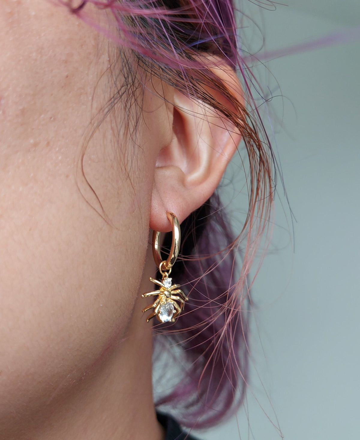 Spider Huggie Hoop SINGLE earring