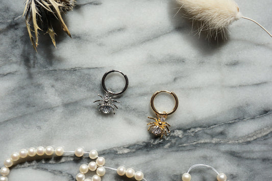 Spider Huggie Hoop SINGLE earring