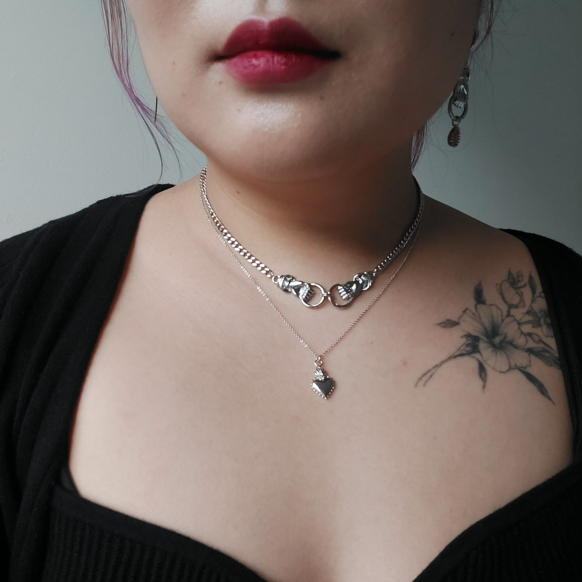 HAND IN HAND Silver Chunky Chain Necklace