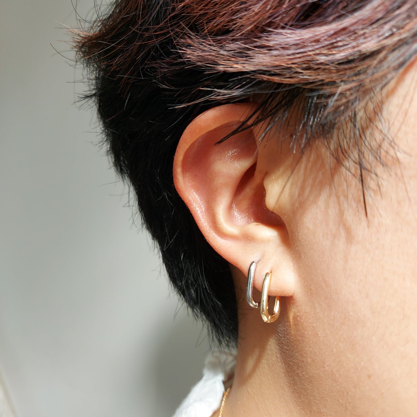 OBLONG - Rounded rectangle huggie earrings / Minimal Geometric Earrings / Basic Earrings