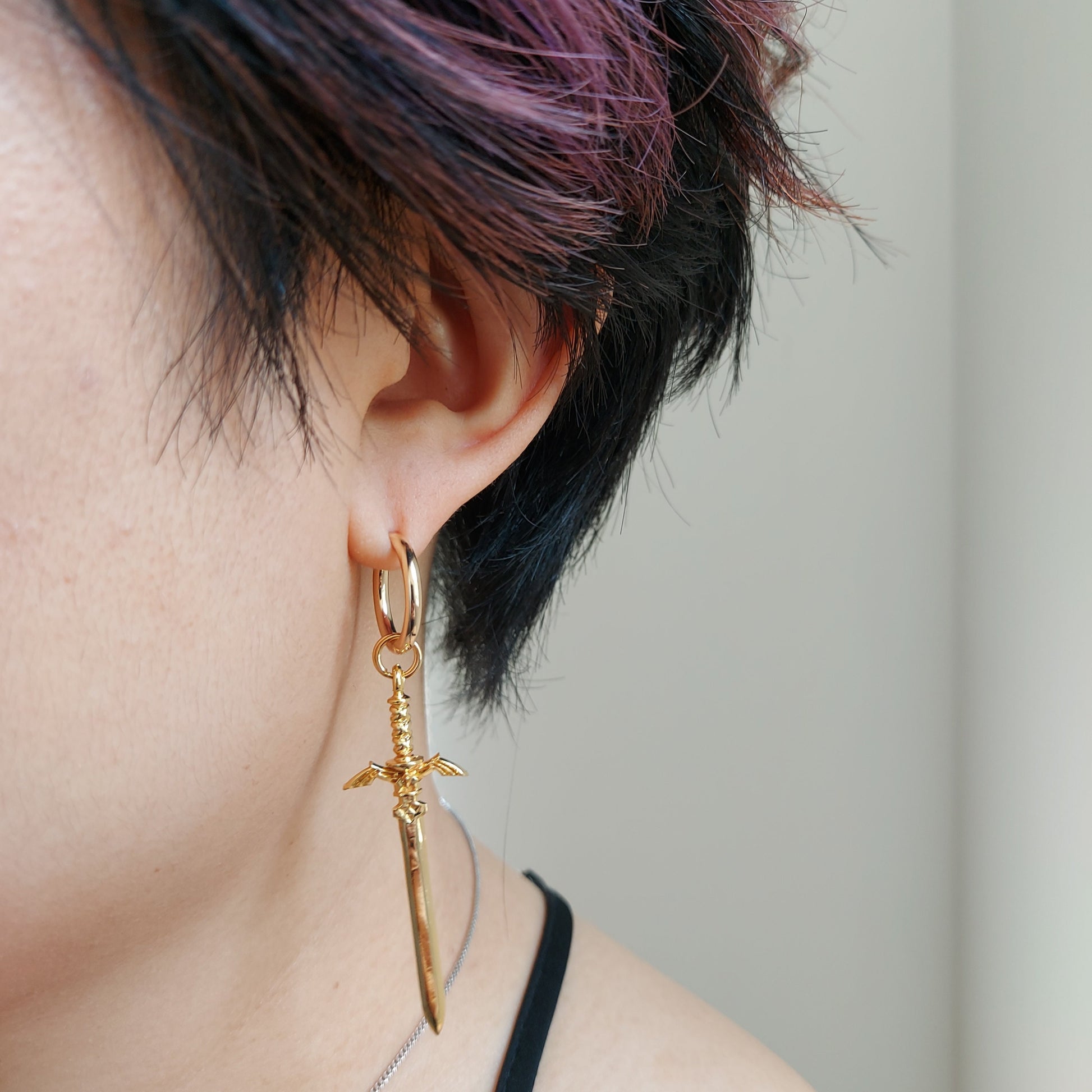 LEGEND Gold / Silver / Gunmetal Sword Huggie Hoop Earring SINGLE / Zelda Master Sword Earring