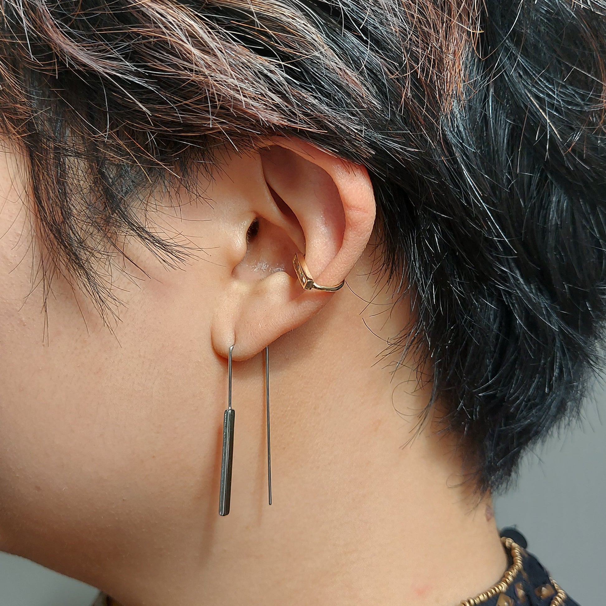 Minimal Geometric Gold / Silver Threader Earrings