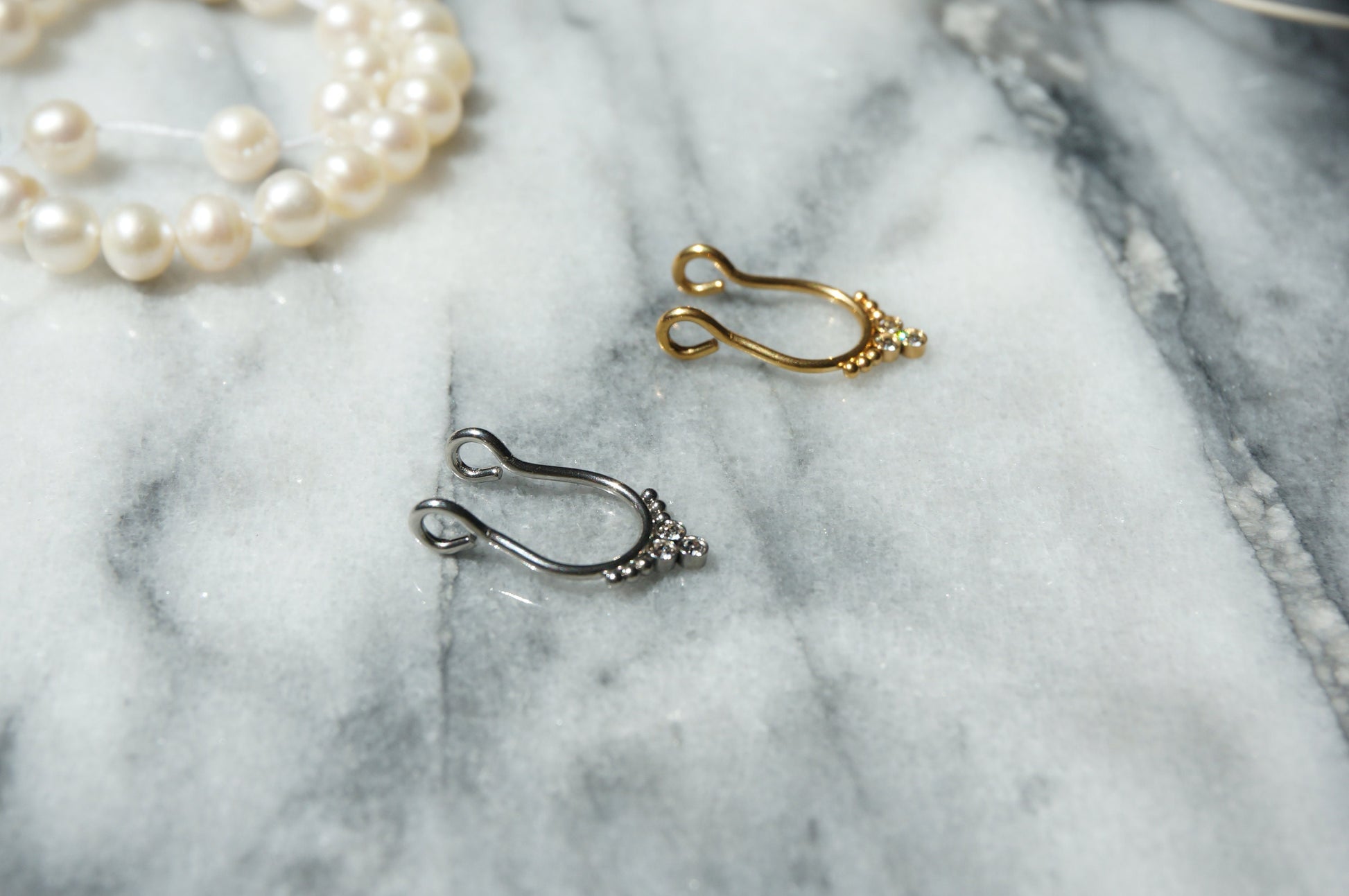 Triple Gem Septum Clip On Piercing / Teardrop Septum Clip On / Fake Piercing