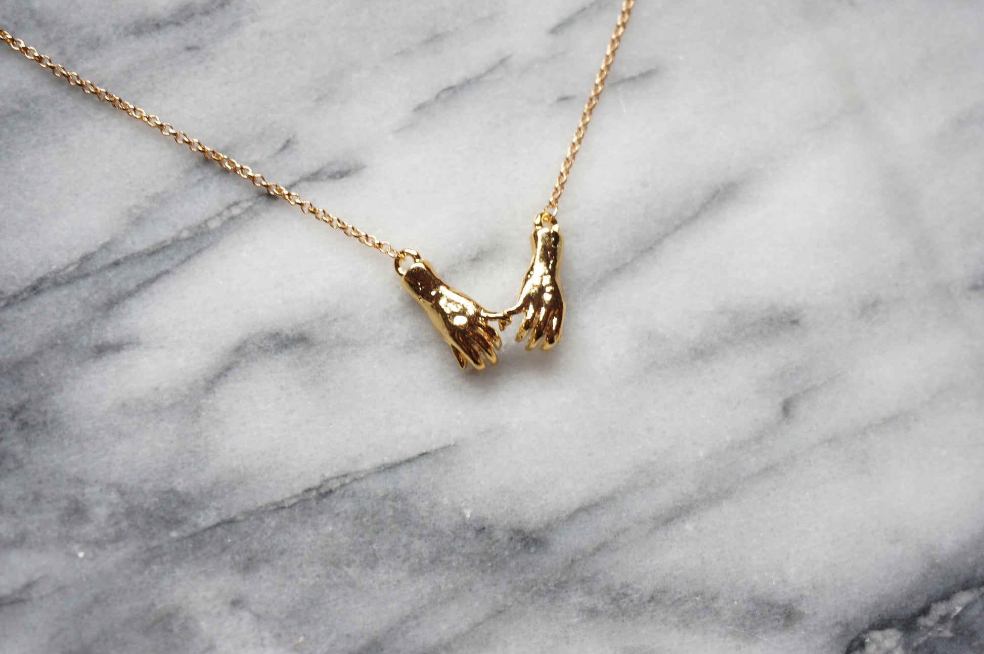 PROMISE Hand Holding Hand Gold / Silver Plated Chain Necklace
